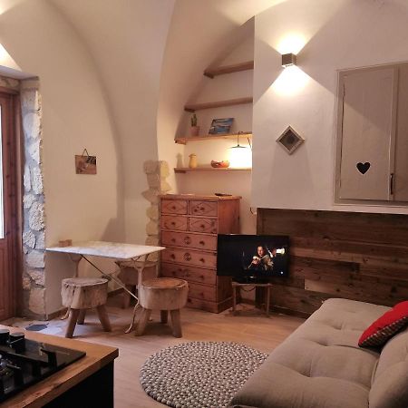 Joli Petit Appartement Montagne#Ski#Lac#Netflix# Seyne Eksteriør bilde