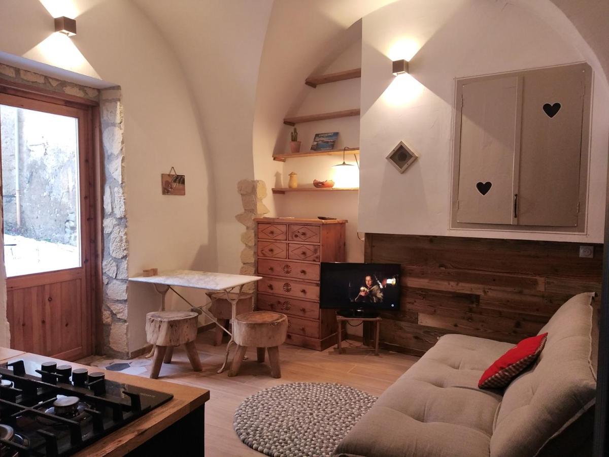 Joli Petit Appartement Montagne#Ski#Lac#Netflix# Seyne Eksteriør bilde